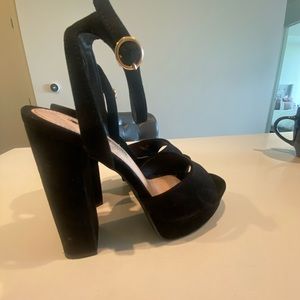 Heels size 8